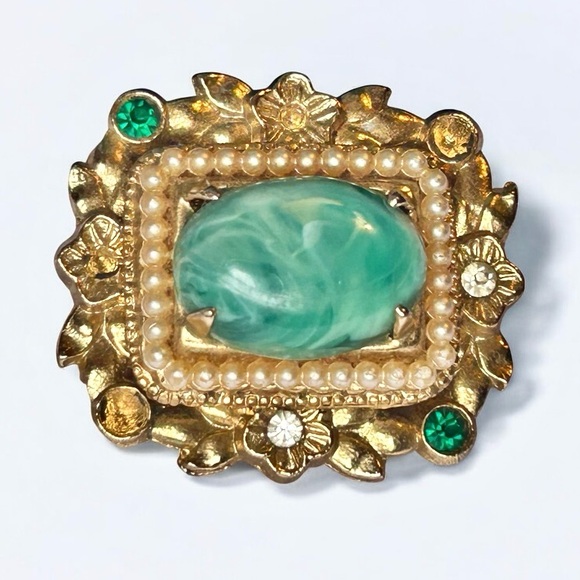 Vintage Green Cabochon Floral Brooch Pearl Halo Gold Tone Statement Estate Glam - Picture 3 of 13